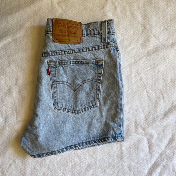 vintage style Levi's 551 shorts - Picture 2 of 4